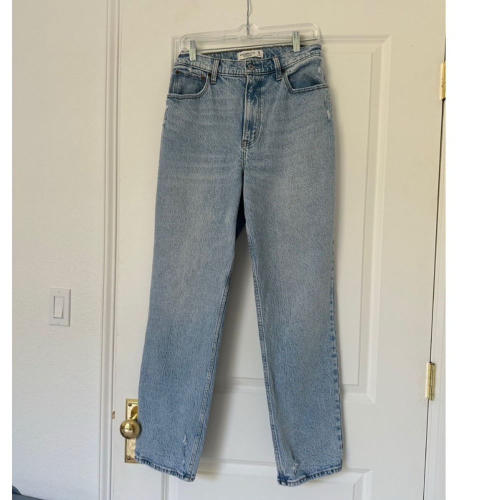 Abercrombie & Fitch 90’s Straight, Ultra High Rise Jeans, Curve Love